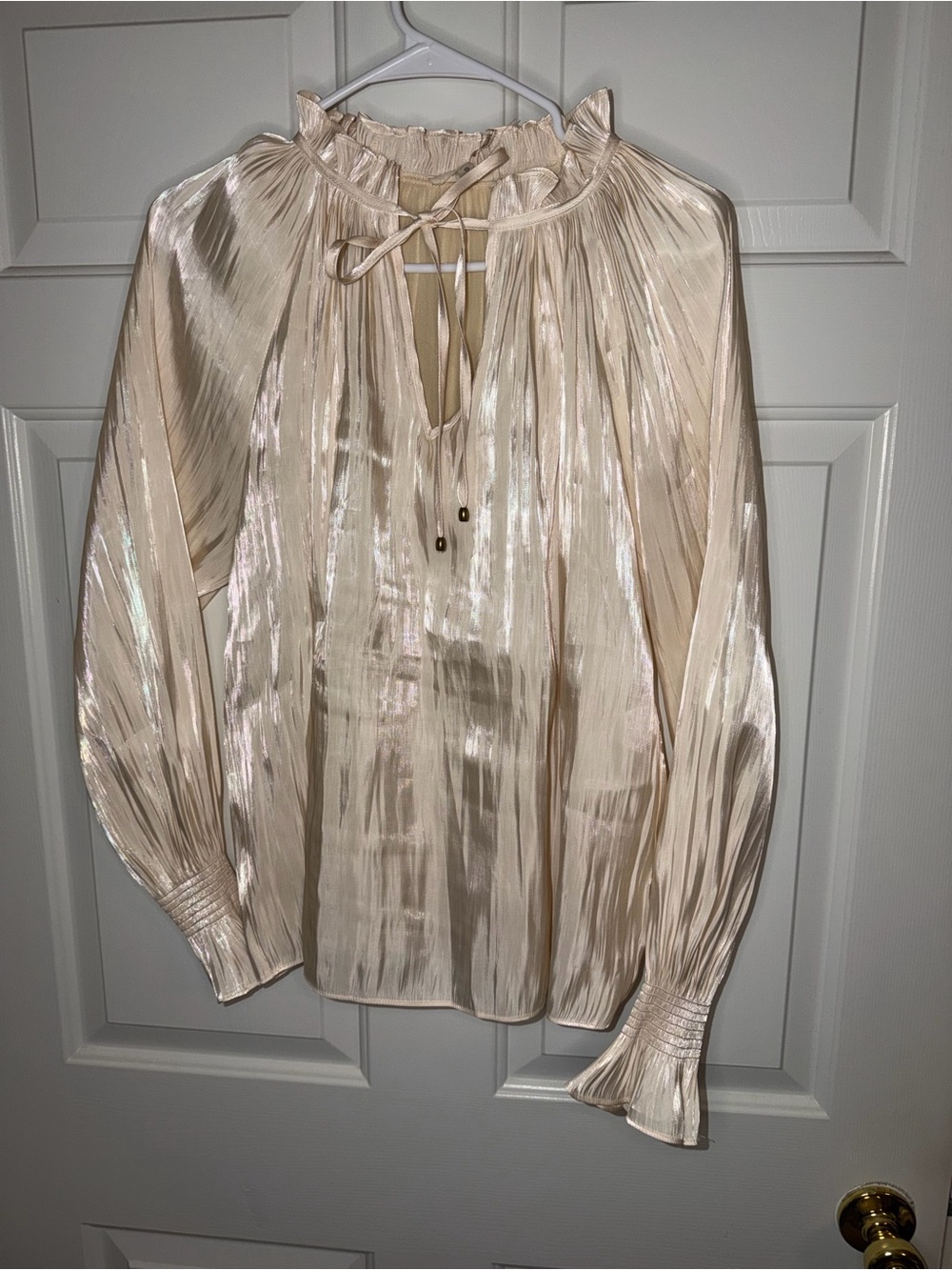 entro Iridescent Cream Tie-Neck glam blouse size Small